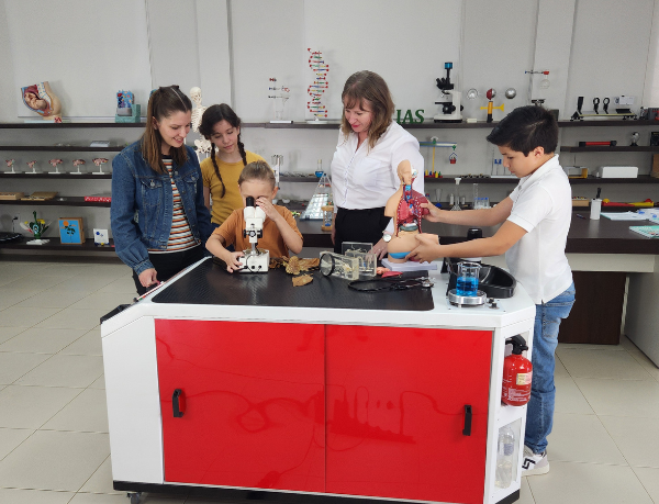 A Brink Mobil entrega equipamentos que priorizam segurança e estimulam o aprendizado.