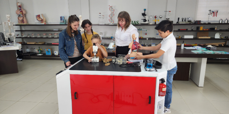 A Brink Mobil entrega equipamentos que priorizam segurança e estimulam o aprendizado.