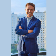 Descubra com Ian dos Anjos Cunha como uma rotina matinal consistente pode definir o ritmo de todo o seu dia.